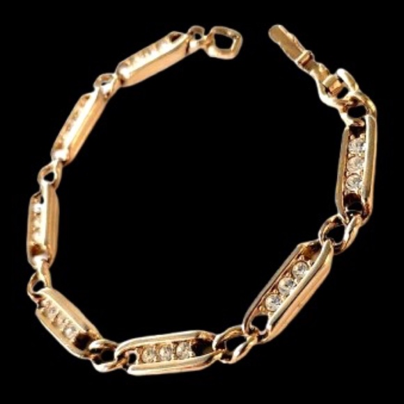 ๐๐ SWAROVSKI Vintage Swan Signed Gold Tone Curb Link Chain Crystal Bracelet - Picture 11 of 12